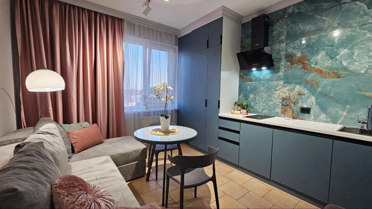 Blue Apartment Mukatsjeve Eksteriør bilde